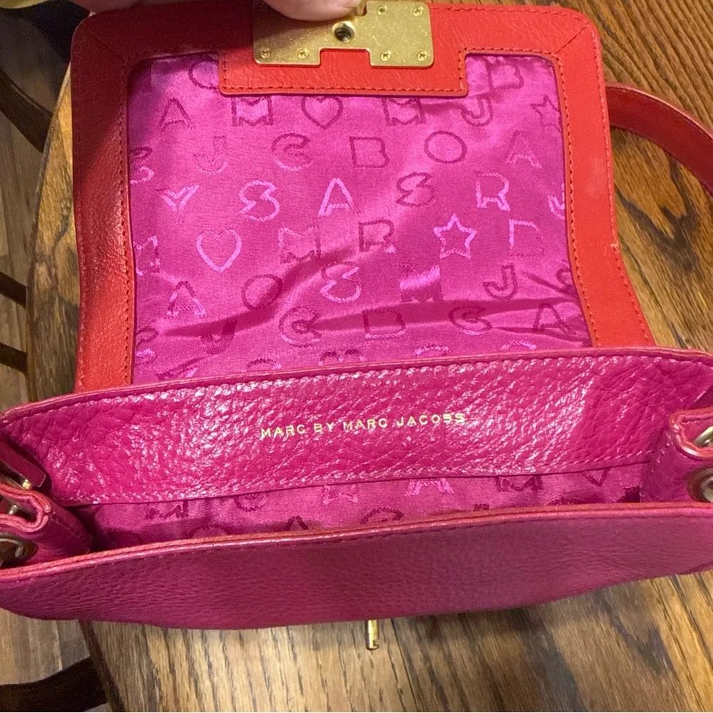 Valentine’s Day red Marc Jacob’s feminine minimilist purse - Picture 5 of 5